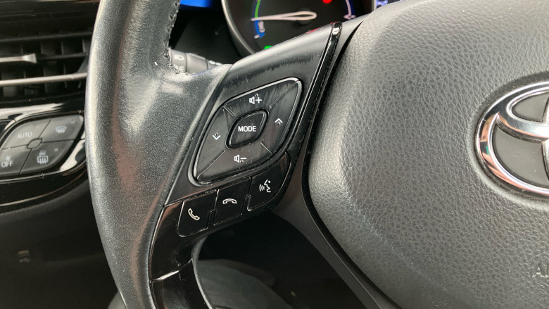 Toyota C-HR 1.8 Hybrid Dynamic 5dr CVT Hybrid Hatchback